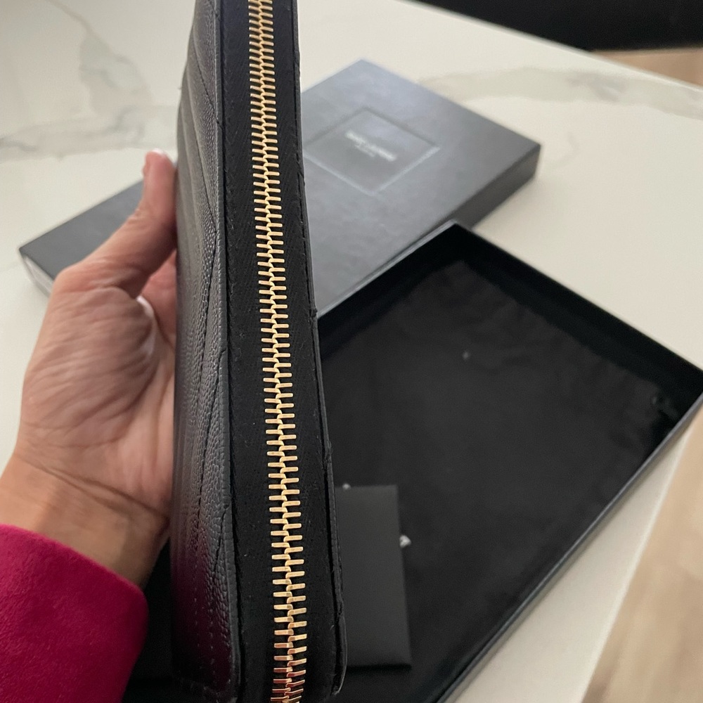 Authentic Ysl Zippy Wallet - image 5